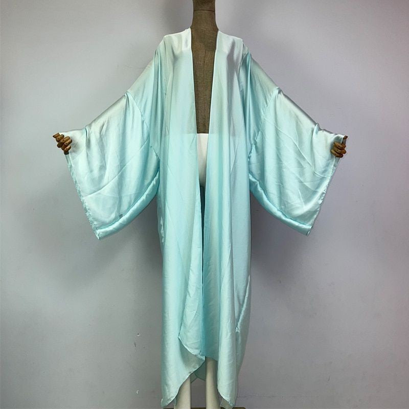 Kimono en soie bleu aqua