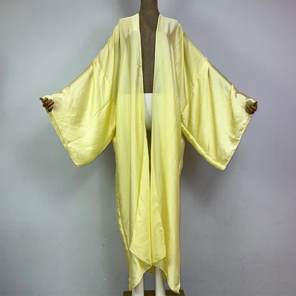 Kimono en soie jaune