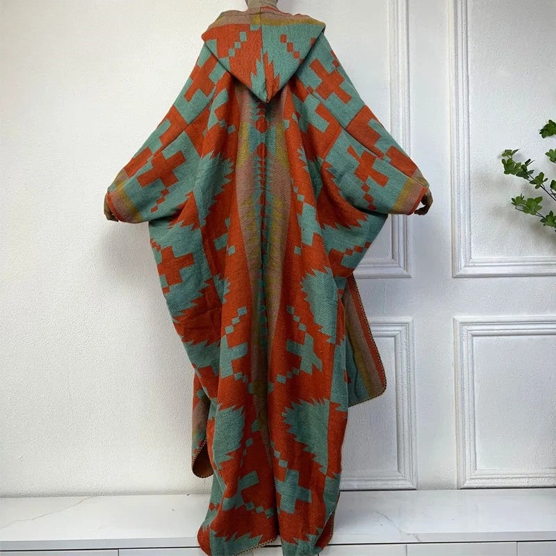 Kimono de lana con capucha Tribal Chic