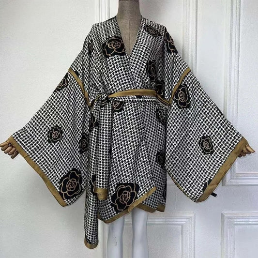 Blooming Houndstooth Short Kimono