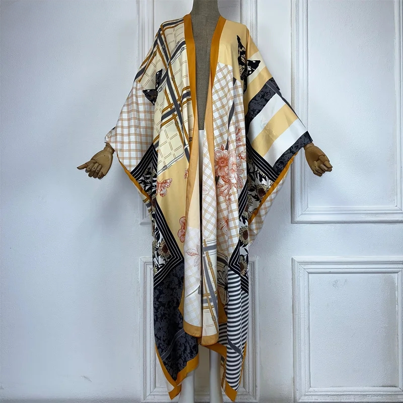 Gallery Walk Kaftan Kimono