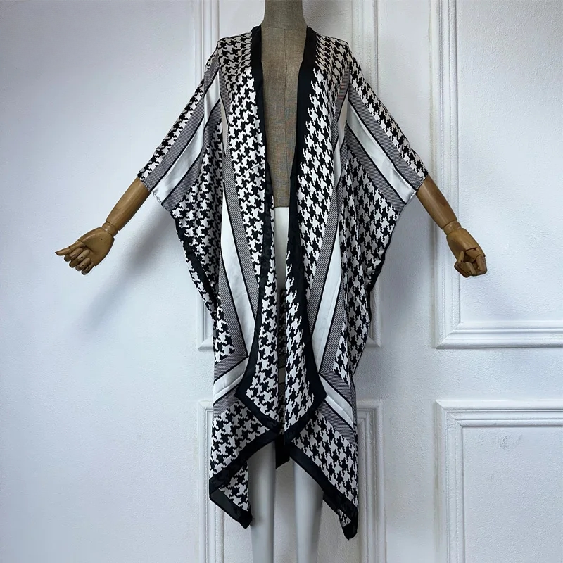 Chic Society Kaftan Kimono